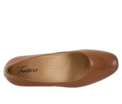 Women's Trotters Daria Block Heel Pumps