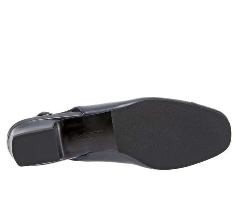 Women's Trotters Dea Pumps