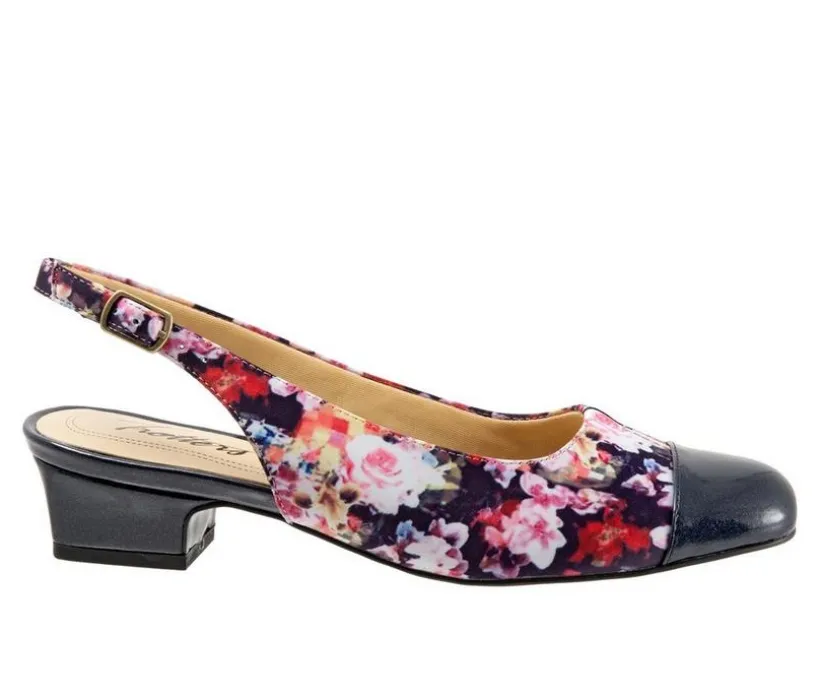 Women's Trotters Dea Pumps