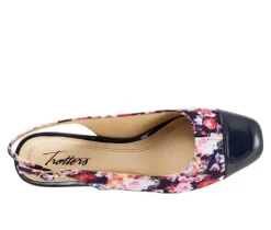 Women's Trotters Dea Pumps