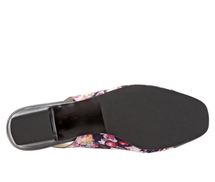 Women's Trotters Dea Pumps