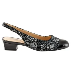 Women's Trotters Dea Pumps