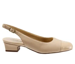 Women's Trotters Dea Pumps