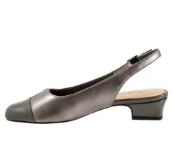 Women's Trotters Dea Pumps