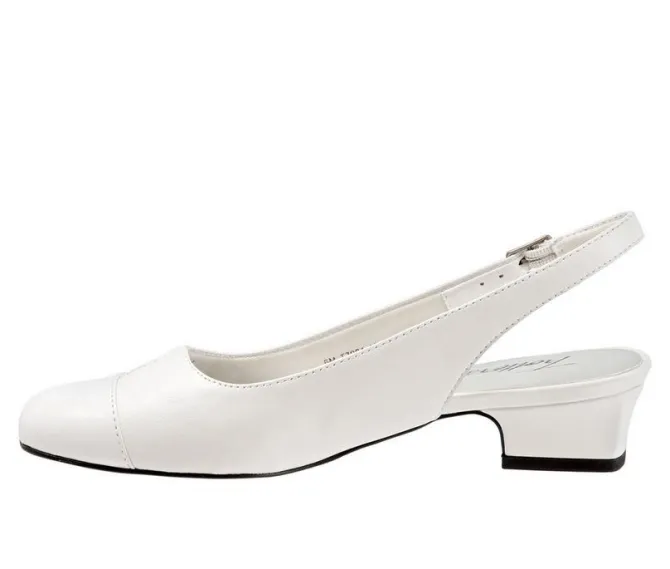 Women's Trotters Dea Pumps