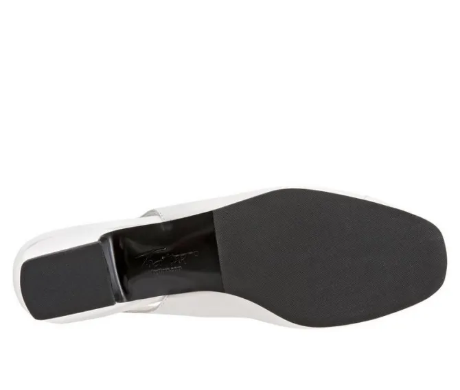 Women's Trotters Dea Pumps