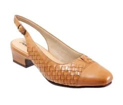 Women's Trotters Dea Woven Slingback Pumps