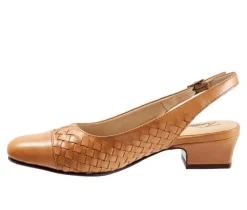 Women's Trotters Dea Woven Slingback Pumps
