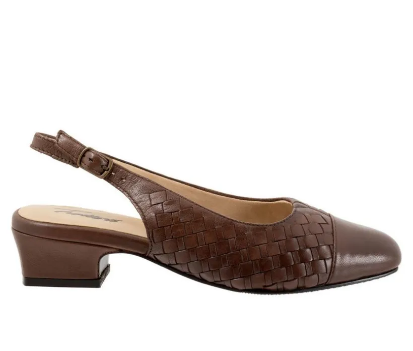 Women's Trotters Dea Woven Slingback Pumps