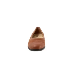Women's Trotters Delmara Flats