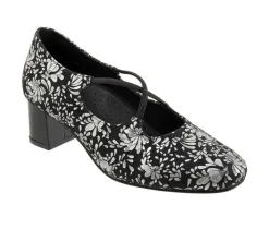 Women's Trotters Demi Pumps