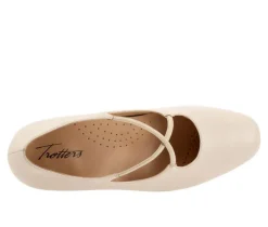 Women's Trotters Demi Pumps