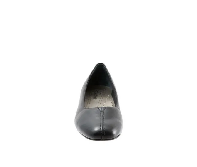 Women's Trotters Doris Pumps