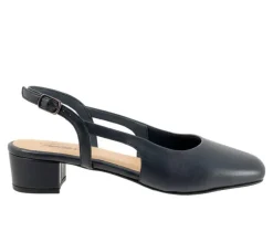 Women's Trotters Dottie Pumps