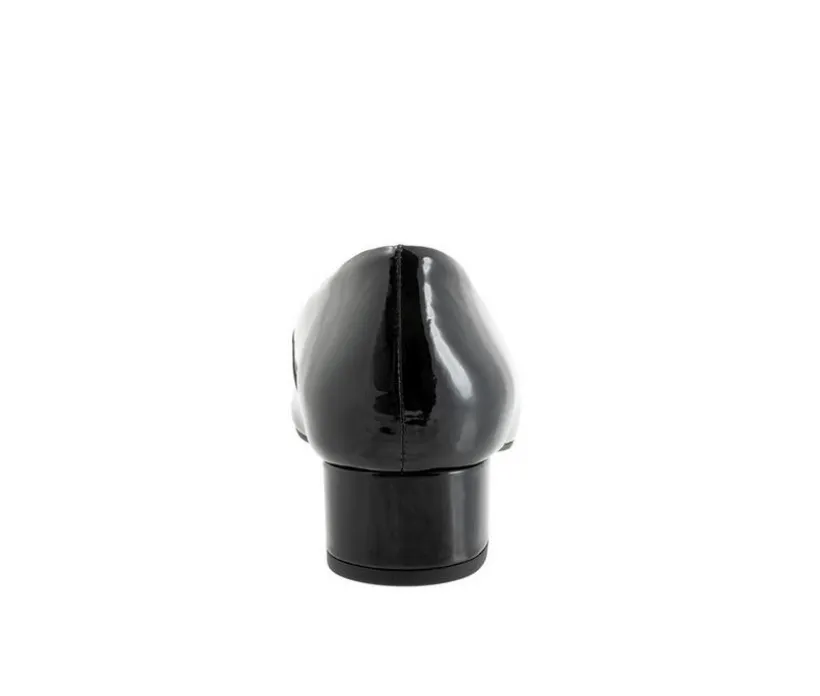Women's Trotters Dream Pumps