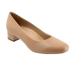 Women's Trotters Dream Pumps