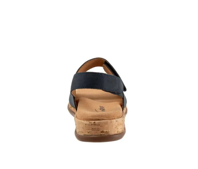 Women's Trotters Gemini Footbed Sandals