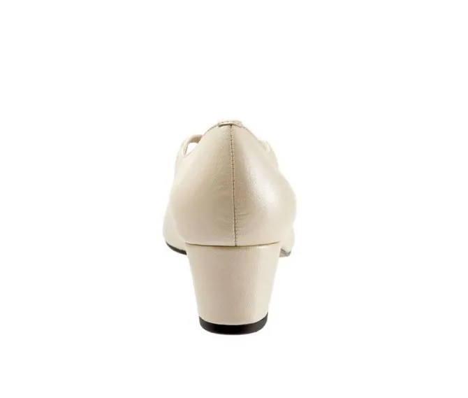 Women's Trotters Jamie Pumps