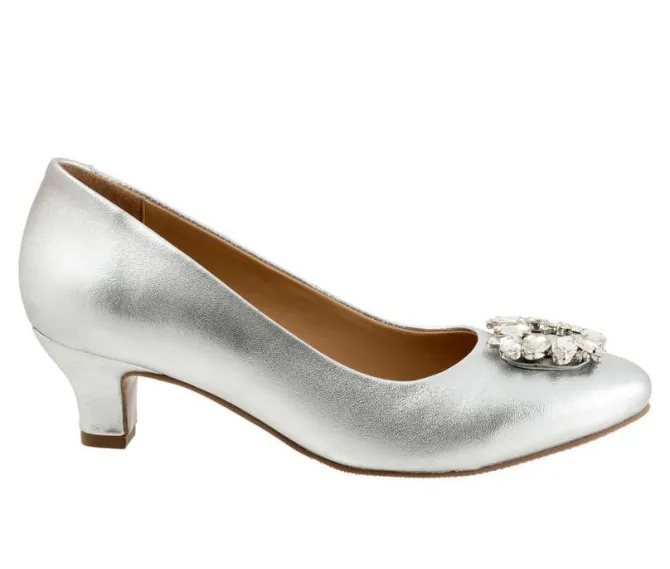 Women's Trotters Kate Bridal Pumps