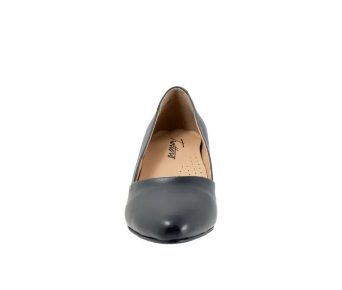 Women's Trotters Kylie Pumps