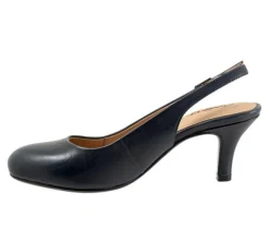 Women's Trotters Lexi Pumps