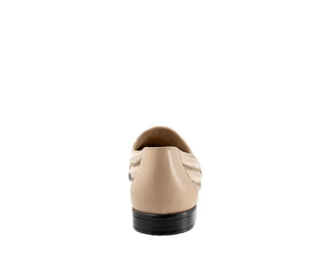 Women's Trotters Liz III Flats