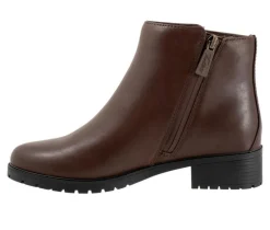 Women's Trotters Margo Booties