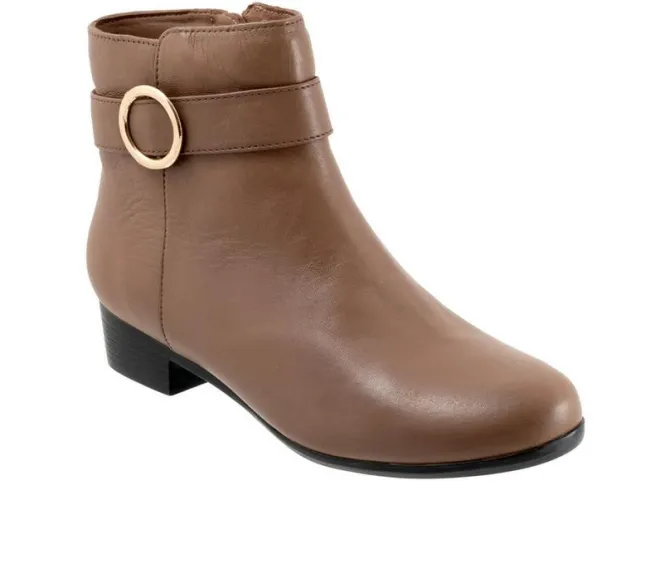 Women's Trotters Melody Booties