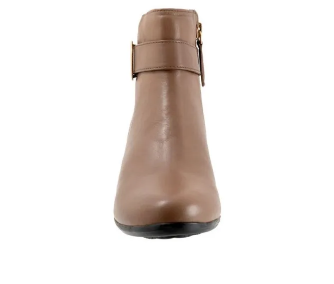 Women's Trotters Melody Booties