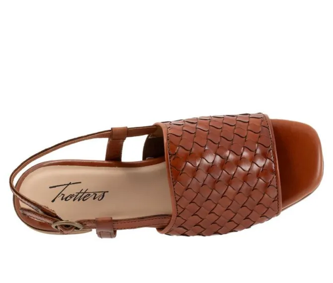 Women's Trotters Nola Sandals