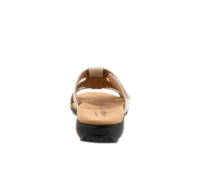 Women's Trotters Ramona Sandals