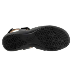 Women's Trotters River Sandals