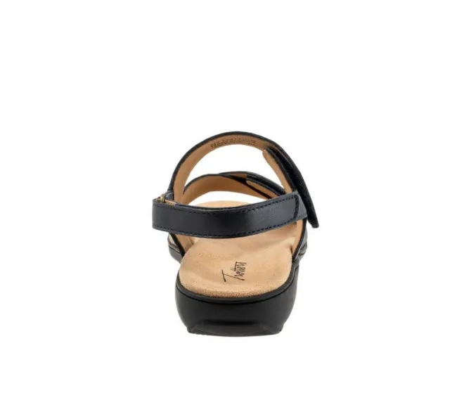 Women's Trotters River Sandals