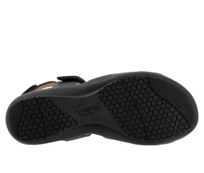 Women's Trotters River Sandals