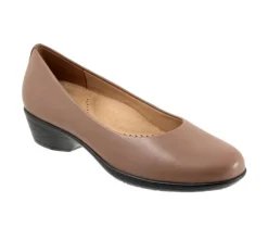 Women's Trotters Rozalin Low Heel Pumps