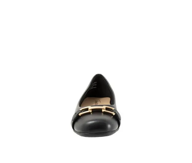 Women's Trotters Sadie Flats