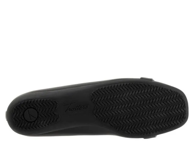 Women's Trotters Sadie Flats