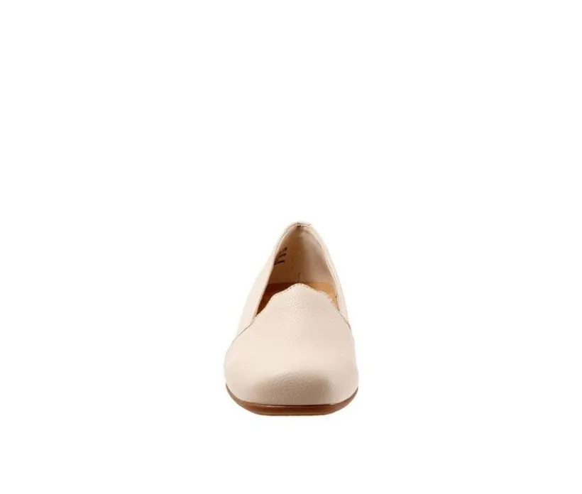 Women's Trotters Sage Flats