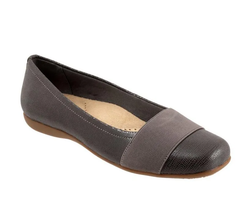 Women's Trotters Samantha Flats