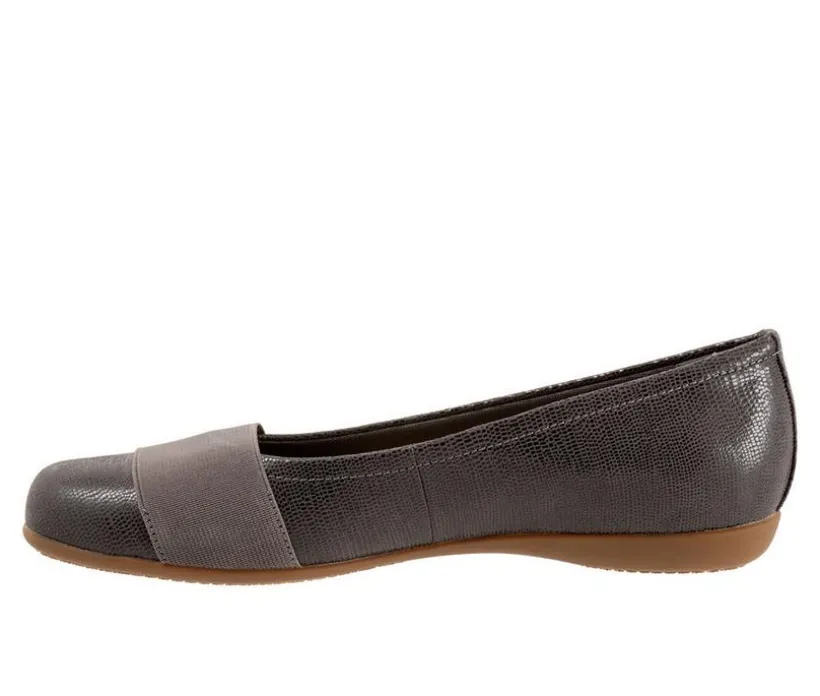 Women's Trotters Samantha Flats