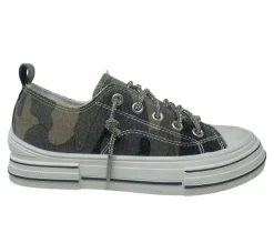 Women's Very G Aman Camo Sneakers