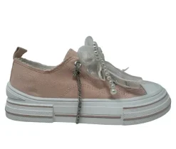 Women's Very G Aman Pearls Sneakers