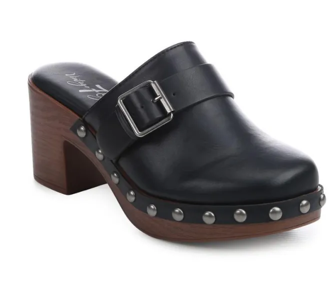Women's Vintage 7 Eight Nadida Studded Clog Sandals