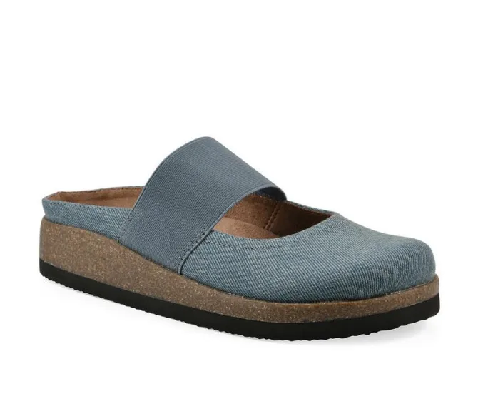 Women's White Mountain Bassi Clogs