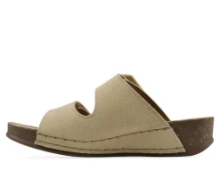 Women's White Mountain Fearful Footbed Sandals
