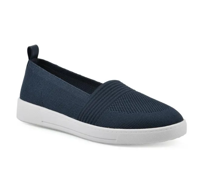 Women's White Mountain Upright Sneakers