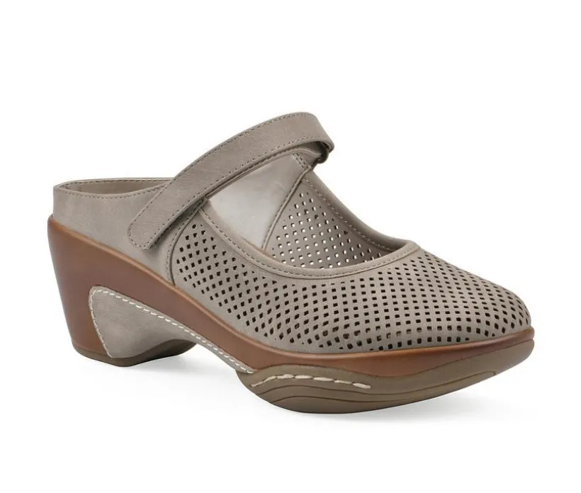 Women's White Mountain Vinto2 Clogs